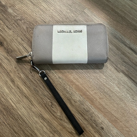 Gray and White Michael Kors Wallet with black wrist strap several compartments - Picture 1 of 4